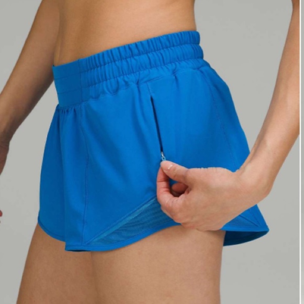 Lululemon Poolside Hotty Hot 2.5” Size 0 Low Rise